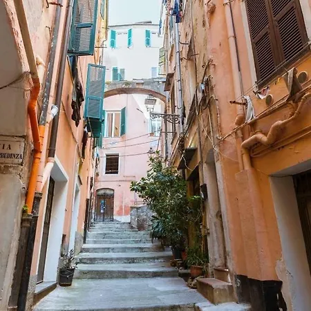 Caratteristico Monolocale Centro Storico San Remo